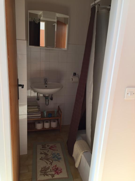 Guest House Punta Grzan Petrcane Rom bilde