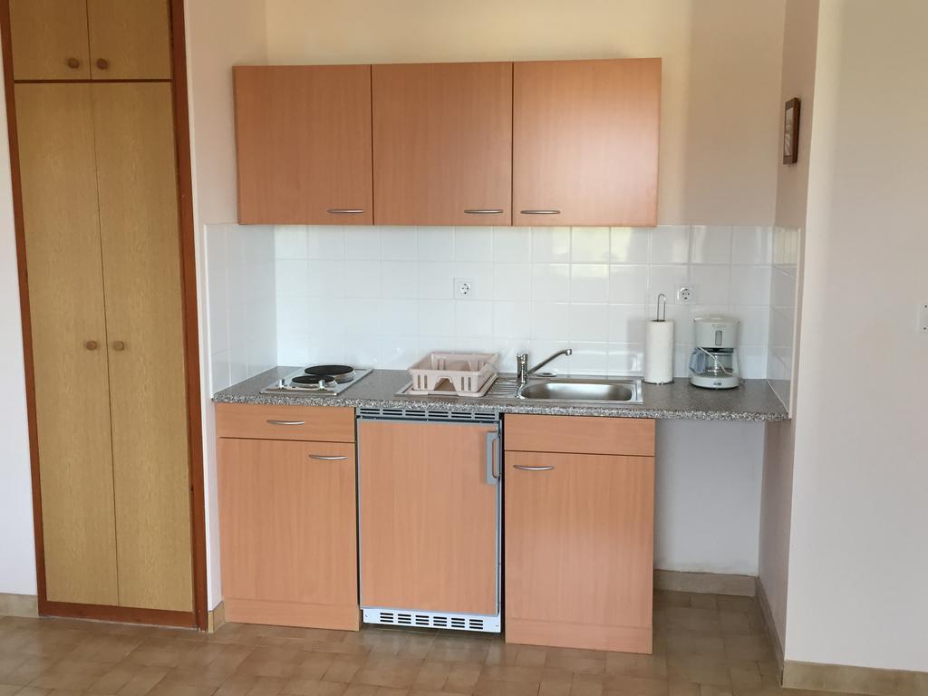 Guest House Punta Grzan Petrcane Rom bilde