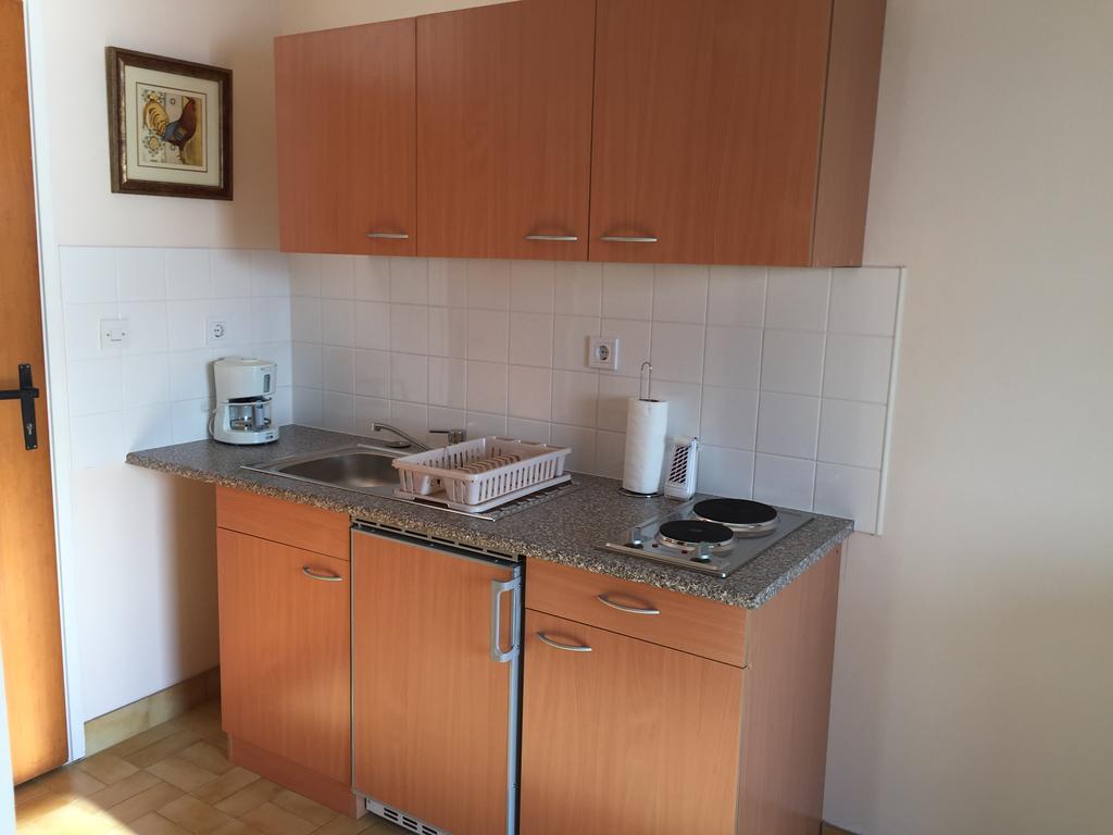 Guest House Punta Grzan Petrcane Rom bilde
