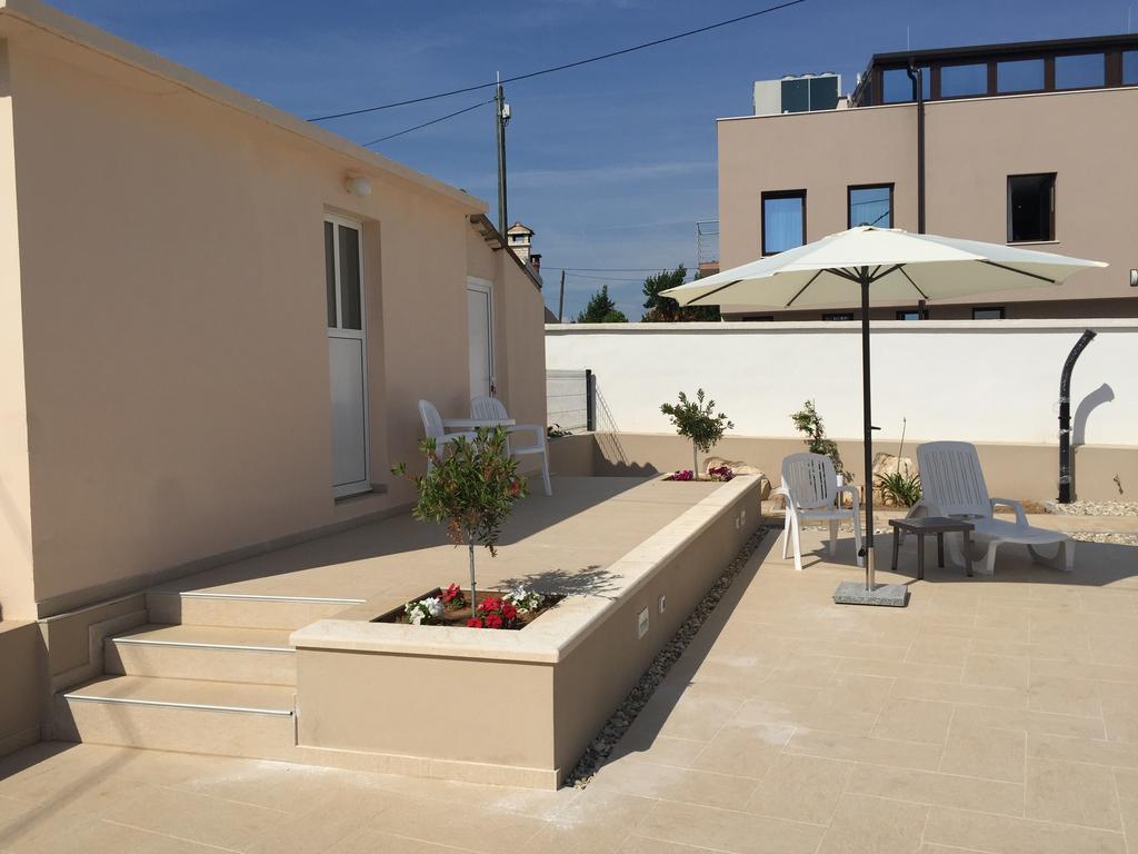 Guest House Punta Grzan Petrcane Eksteriør bilde